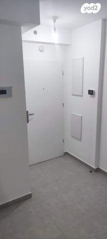 דירה, מפל התנור 15, שקמים ואגמים, אשקלון