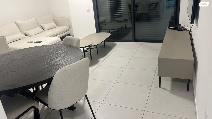 דירה, יצחק נבון 4, נאות אריאל שרון, קרית אונו