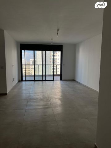 דירה, אהוד מנור 1, נאות אפק, אפקה, קרית ביאליק