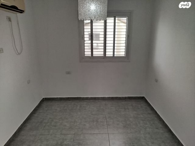 יחידת דיור, הנגב 68, רובע ד', אריאל