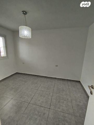 יחידת דיור, הנגב 68, רובע ד', אריאל