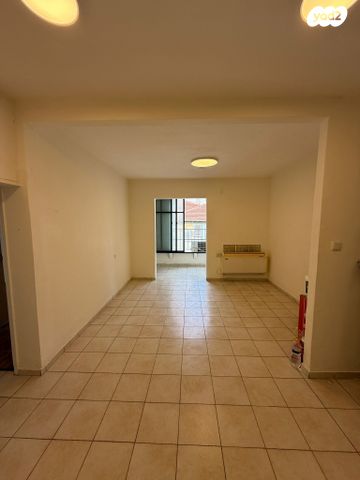 שדרת התמרים 16