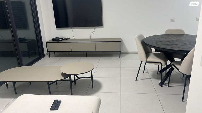 דירה, יצחק נבון 4, נאות אריאל שרון, קרית אונו