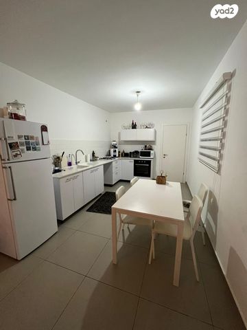 דירת גן, אלברט איינשטיין 22, פסגות אפק, ראש העין