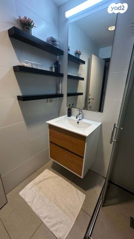 דירה, עין דור 11, שער פלמר, תחנת רכבת השמונה, חיפה