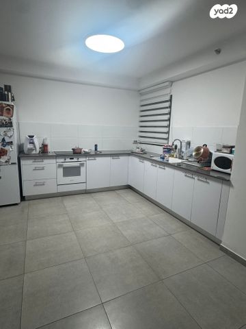 חיים לסקוב 5