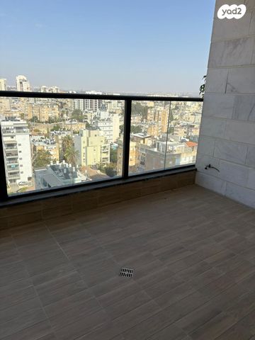 דירה, דרך זאב ז'בוטינסקי 10, לב המושבה / מרכז העיר, פתח תקווה
