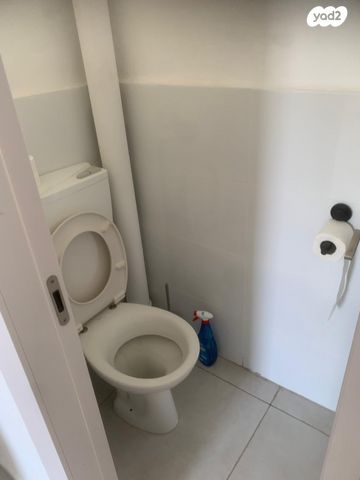 קיבוץ גלויות 74