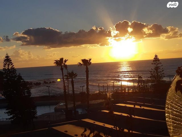 שדרות מנחם בגין 1