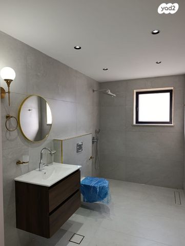 דירה, המצפה 35, אבו גוש, אבו גוש