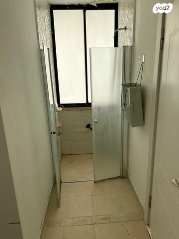 דירה, הרצל 187, ב' / צפון מערב העיר, רחובות