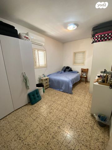 דירה, שדרות הרב לוין 16, רמת עמידר, רמת גן