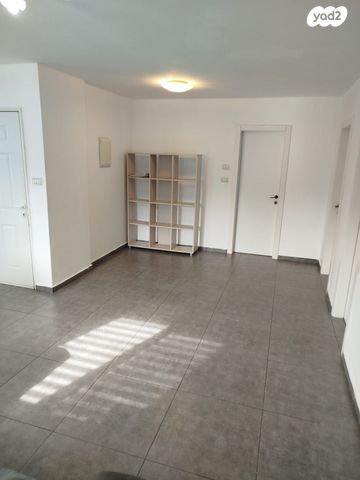 יחידת דיור, הנגב 68, רובע ד', אריאל