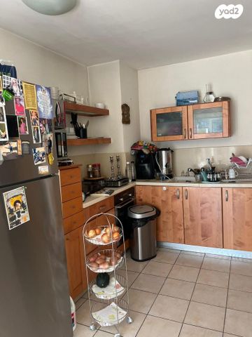 דירה, שדרות מנחם בגין 1, גבעת אולגה, חדרה