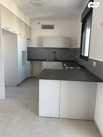 דרך זאב ז'בוטינסקי 10