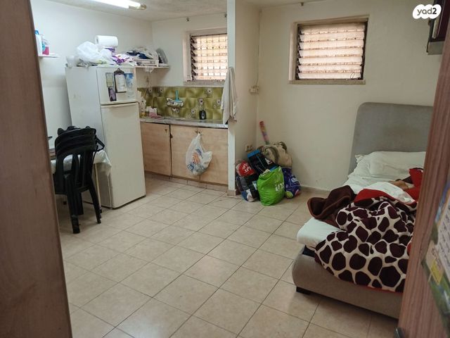 הרב עוזיאל 88