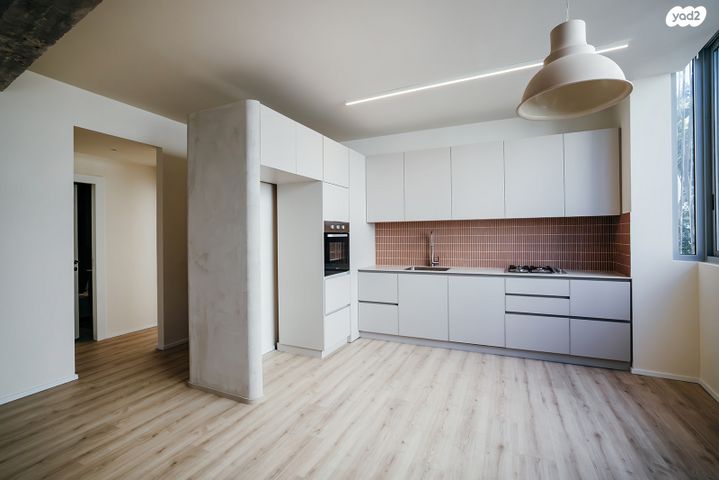 עמנואל הרומי 1