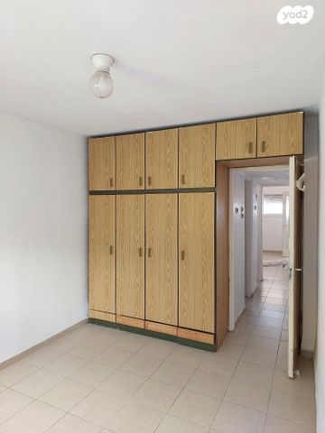 דירה, שרת 19, קרית עמל, קרית טבעון