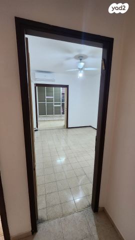 דירה, גאולים 48, נאות שושנים, חולון