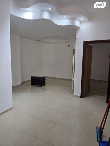 דירה, הרא"ה 115, עליות, רמת גן