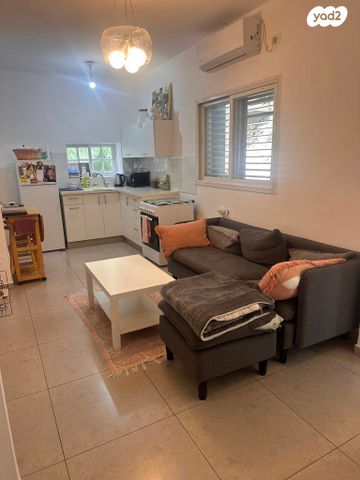 יחידת דיור, האורן 233, ברקן, ברקן