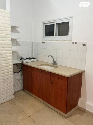 כיכר החשמונאים 8