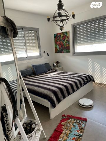 שדרות מנחם בגין 35