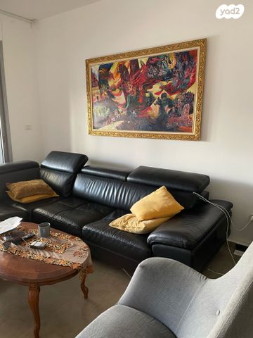 דירה, שדרות מנחם בגין 35, גבעת אולגה, חדרה