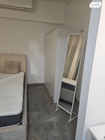 יחידת דיור, סנונית 18, טירת שלום, נס ציונה