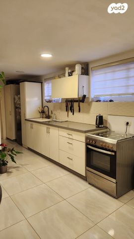 דירה, שבט בנימין 67, המכבים, גבעת זאב