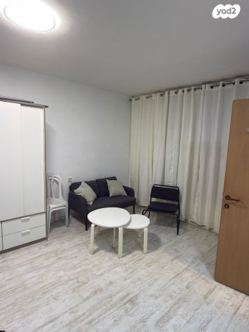 יחידת דיור, הנביאים 49, הנביאים, בת ים