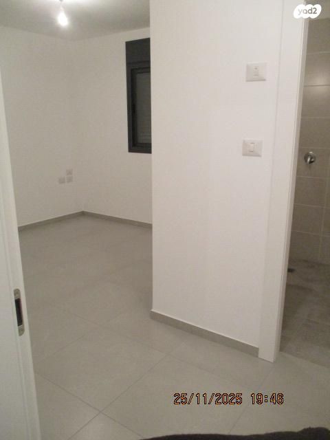 דירה, הרב צבי יהודה קוק 21, אגמים מזרח, אשקלון