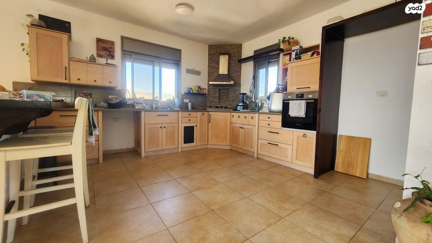 בית פרטי/ קוטג', הארזים 1, לבנים, לבנים