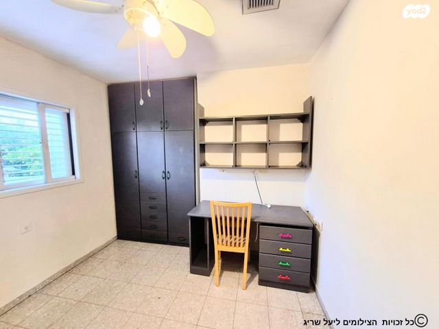 דו משפחתי, גלעד 31, נירית, נירית