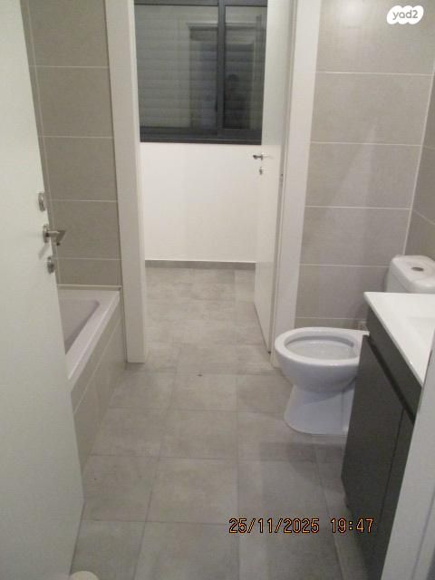 דירה, הרב צבי יהודה קוק 21, אגמים מזרח, אשקלון