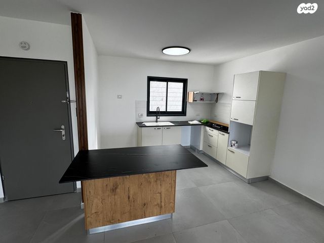 דירה, הגפן 4, כרמי הנדיב, אחוזת רוטנר, קרית מלאכי