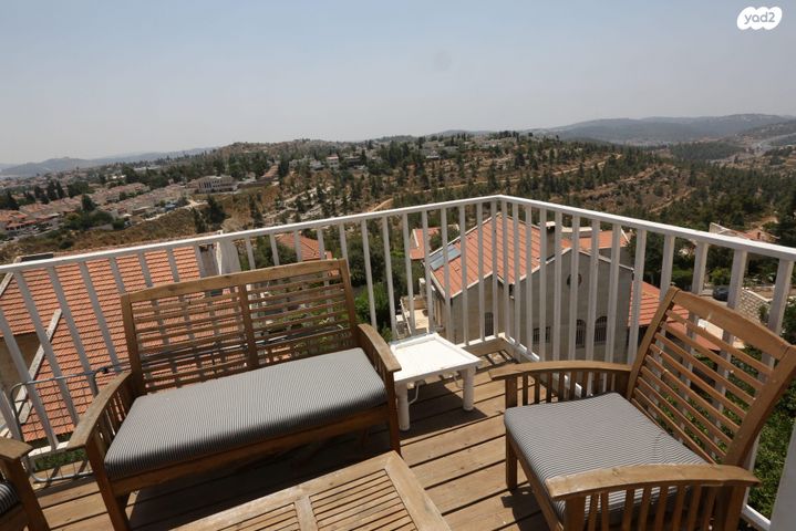 גג/ פנטהאוז, הזמיר 15, שכונה ד', מבשרת ציון