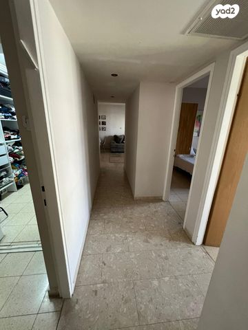 דירה, זכרון יעקב 17, הדר המושבות הותיקה / אם המושבות הותיקה, פתח תקווה