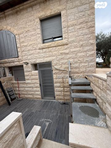 דירת גן, מורד נחל פרת 116, עלמון, עלמון