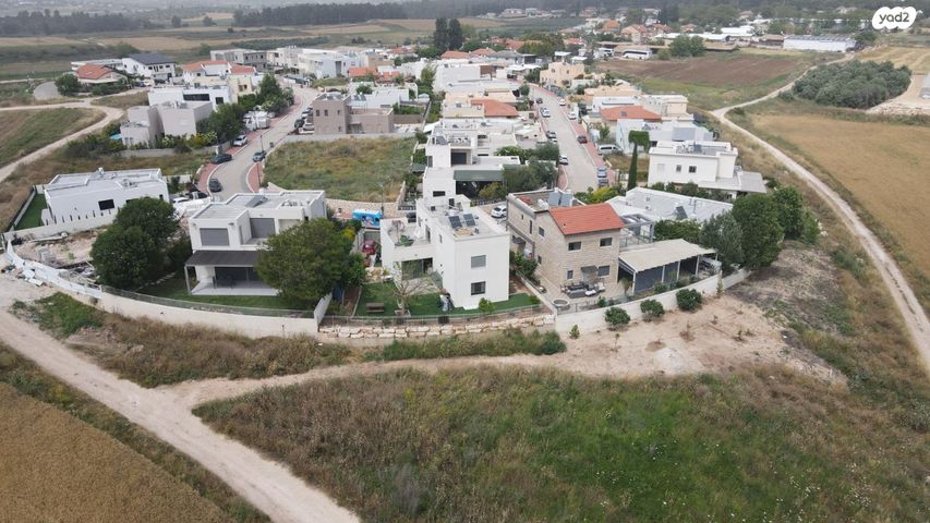 גג/ פנטהאוז, הערבה 540, צלפון