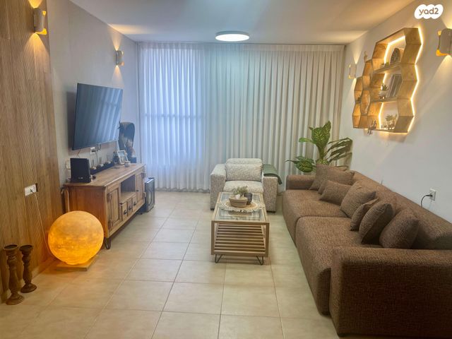 דירה, הבנים 113, גבעת נוף, נס ציונה