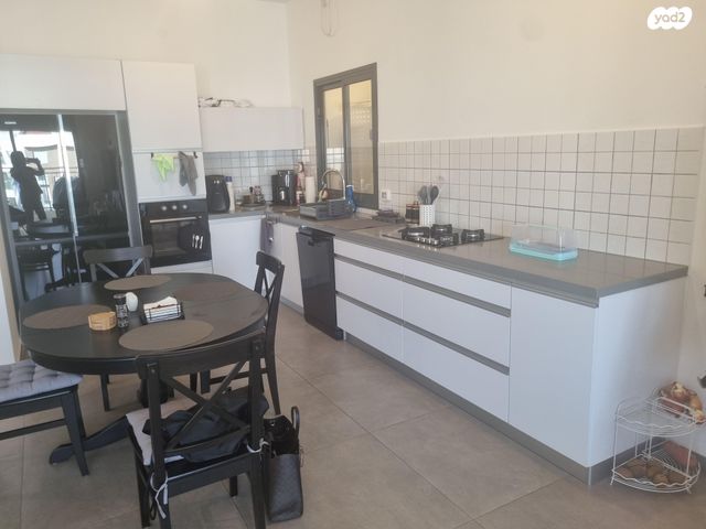 דירה, אהוד מנור 21, נווה זמר, רעננה