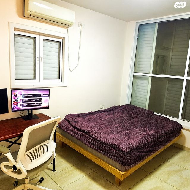 דירה, אהרון שקולניק 3, ג' / מרכז מזרח העיר, רחובות