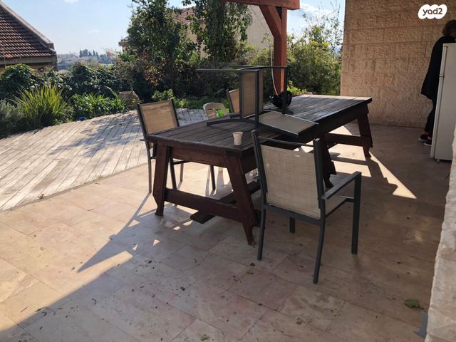 גג/ פנטהאוז, הזמיר 15, שכונה ד', מבשרת ציון