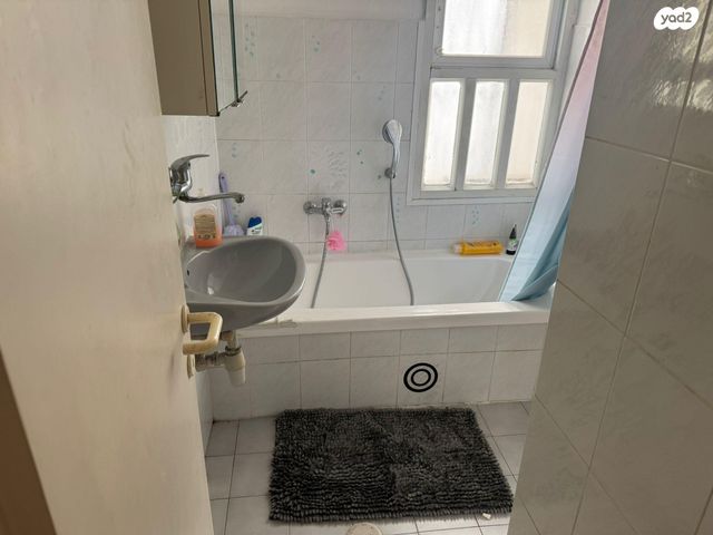 דירה, פתח תקווה 10, מרכז, קרית עבודה, חולון