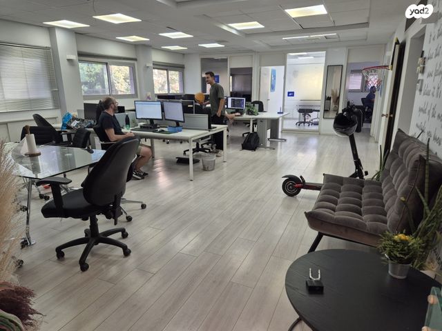 משרדים, תובל 32, בורסה, רמת גן