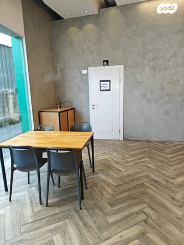 חנויות/ שטח מסחרי, התעשייה 5, אזור תעשייה קרית אתגרים, רעננה