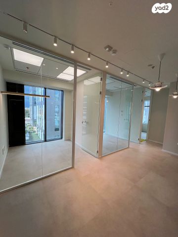 משרדים, משה דיין 10, פארקטק פתח תקווה / אזור תעשייה קרית אריה, פתח תקווה