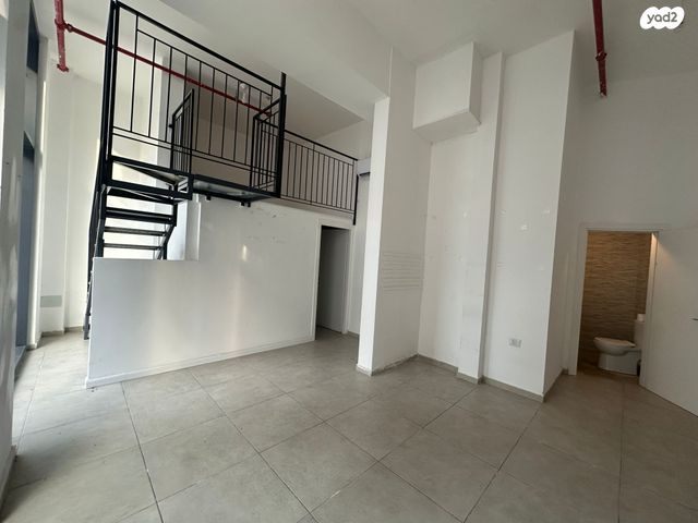 חנויות/ שטח מסחרי, העלייה 53, נווה שאנן, תל אביב יפו