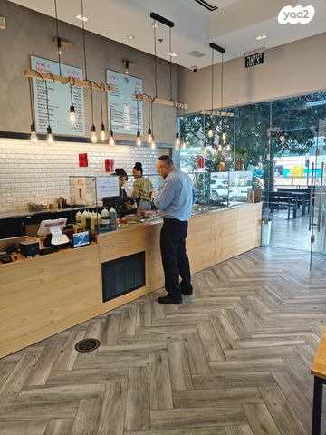 חנויות/ שטח מסחרי, התעשייה 5, אזור תעשייה קרית אתגרים, רעננה